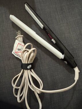 T3 SinglePass Professional Straightening Styling Iron Ceramic Model 73500